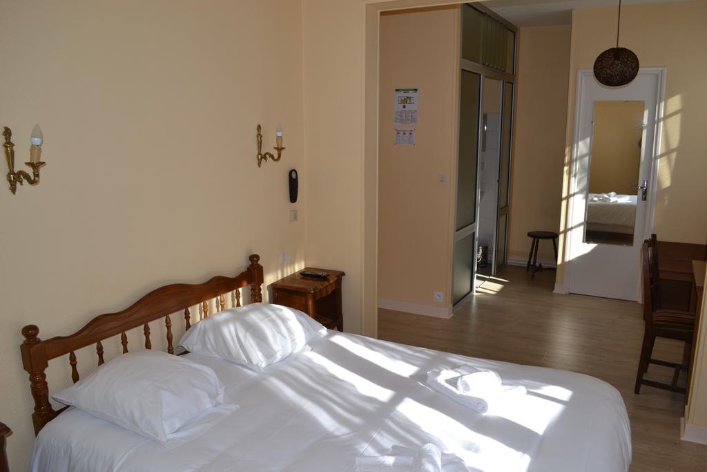 Le Lanthenay Hotel Romorantin-Lanthenay Bagian luar foto